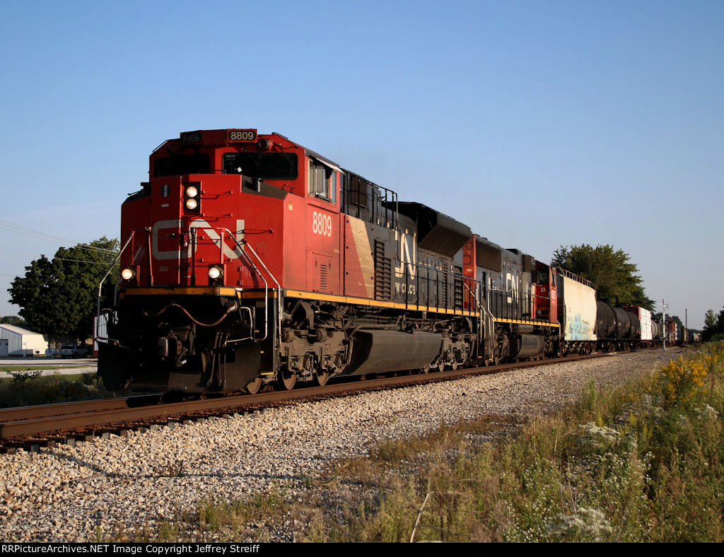 CN 8809